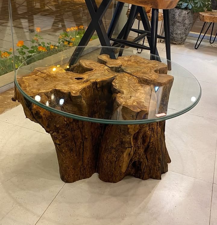 Rustic Wooden Center Table – Modern Design with Timeless Craftsmanship
