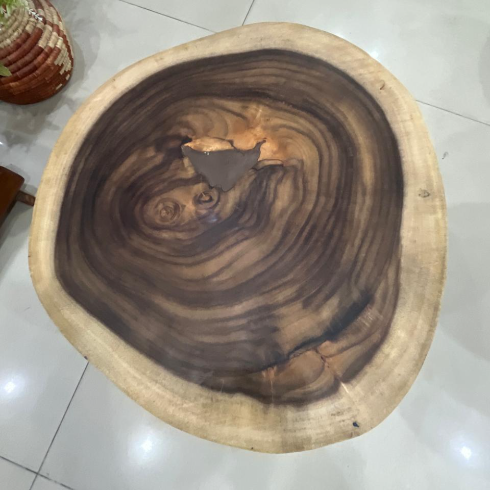 Rusty Wooden Log Cutting Board