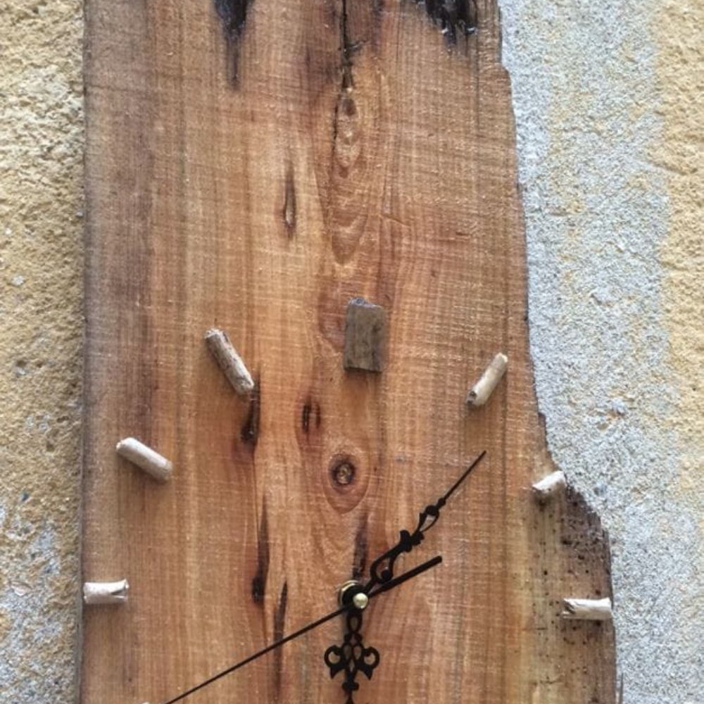 Rusty Wooden Wall Clock – Unique Design for Elegant Interiors