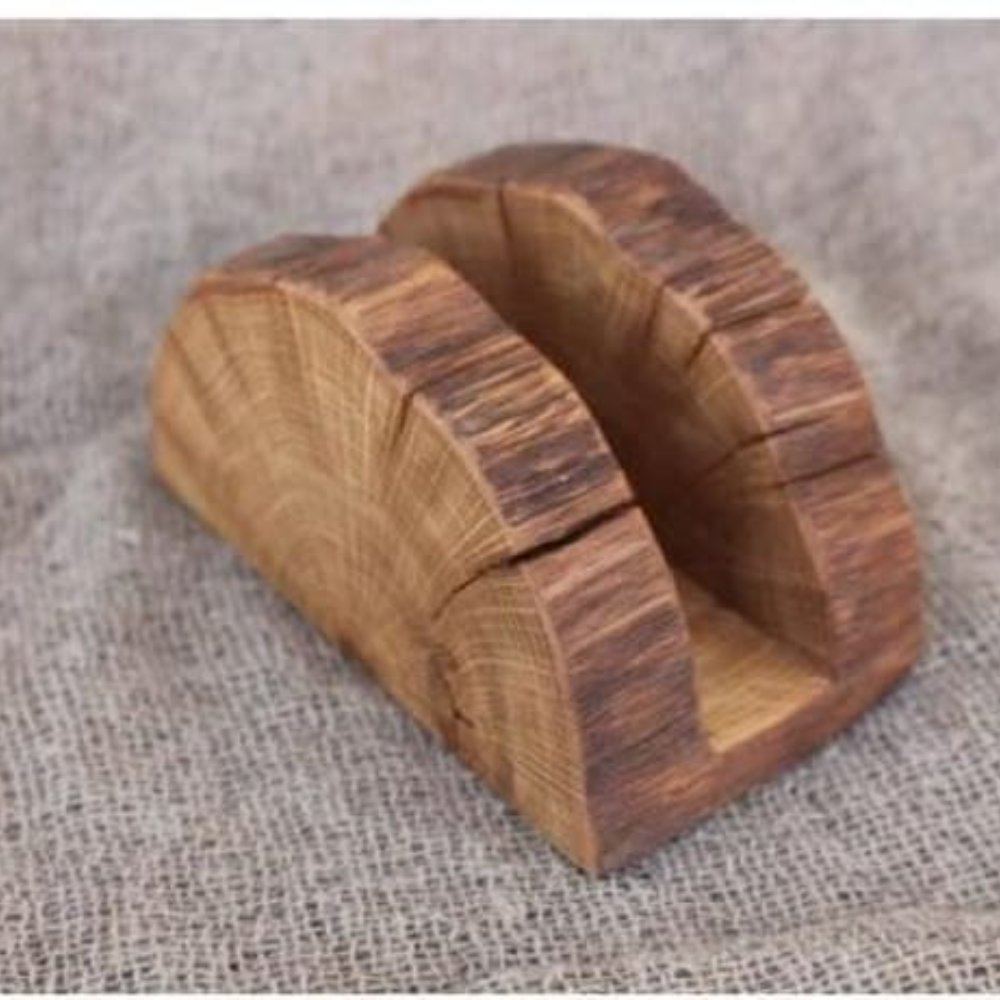 Rustic Wooden Tissue Holder – Handcrafted Vintage-Style Dispenser