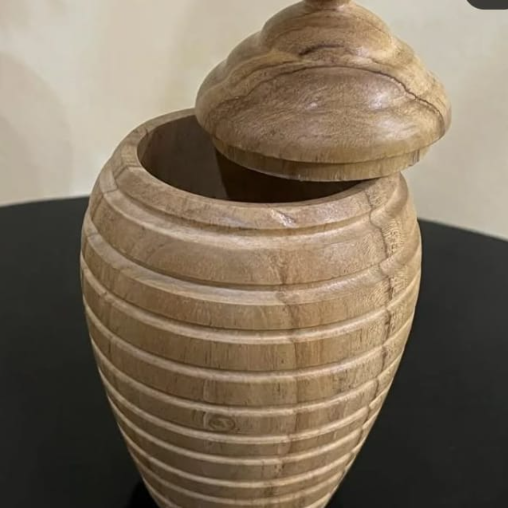 Handcrafted Wooden Honey Jar with Lid – Ribbed Design in Natural Finish