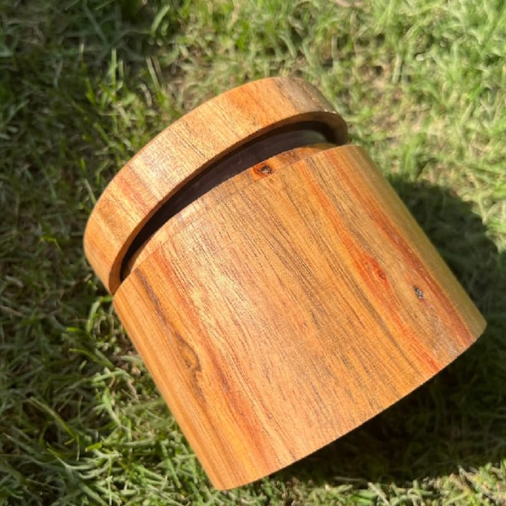 Airtight Wooden Jars with Finger-Grip Lid – Natural Acacia Wood