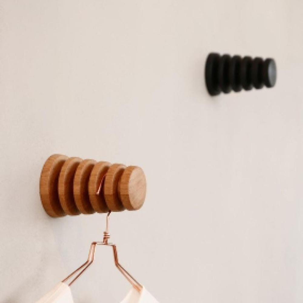 Dot Hanger Hook – Minimalist Wooden Wall Mount for Hangers & Accessories