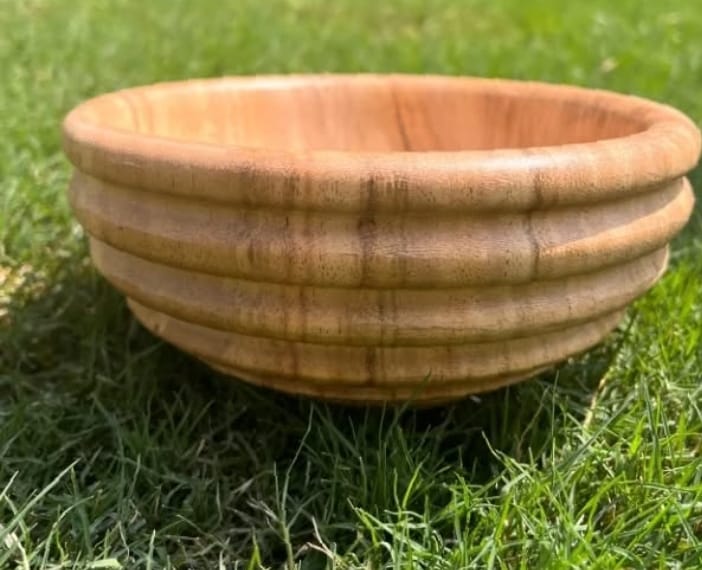 Handcrafted Multi-Purpose Wooden Bowl – Layered Outer Design in Natural Finish